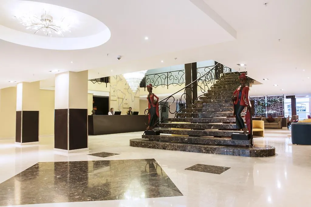 Hotel Grand Park Bogotá 4*,